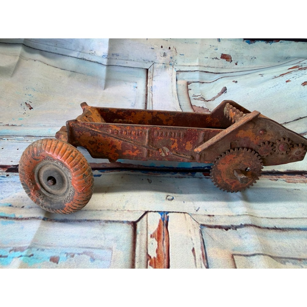 Vintage McCormick Deering Cast Iron Manure Spreader Toy For Parts/Repair